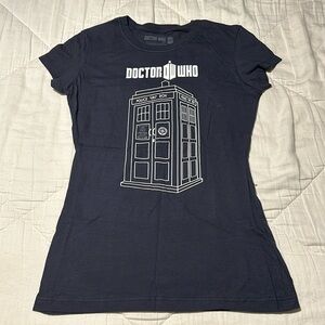Doctor Who navy blue Tardis t-shirt navy blue police box L size large